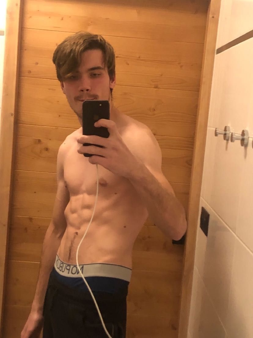 Profil de Victor, 24 ans, Pute à Saint-Paul-d'Abbotsford