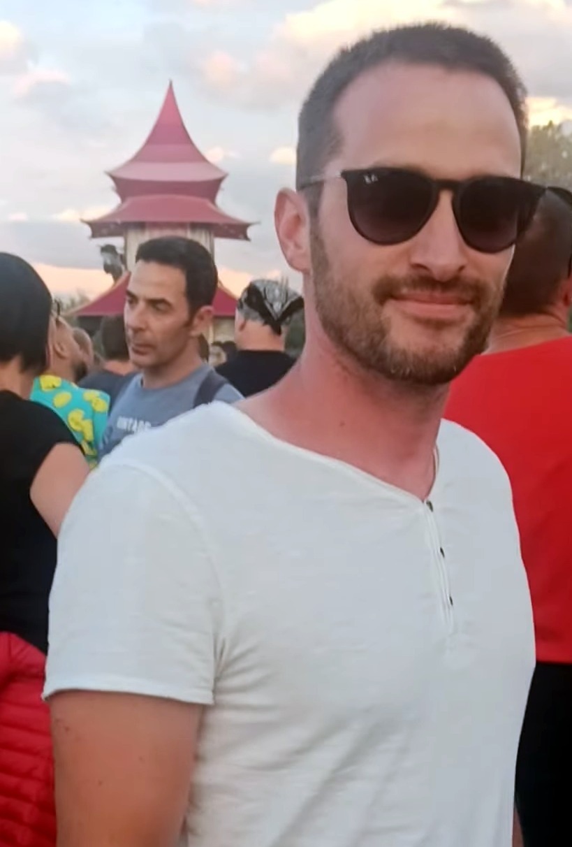 Profil de Carl, 35 ans, Pute à Saint-Gérard-des-Laurentides