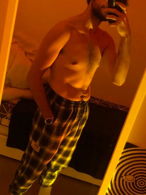 Profil de Niven, 24 ans, Pute à Montague