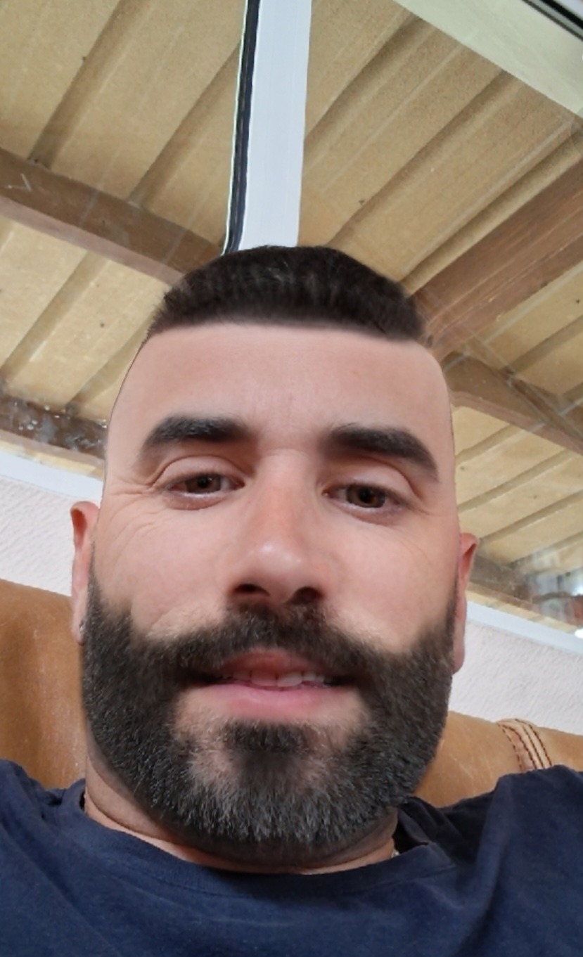 Profil de Bulent, 39 ans, Pute à Martensville