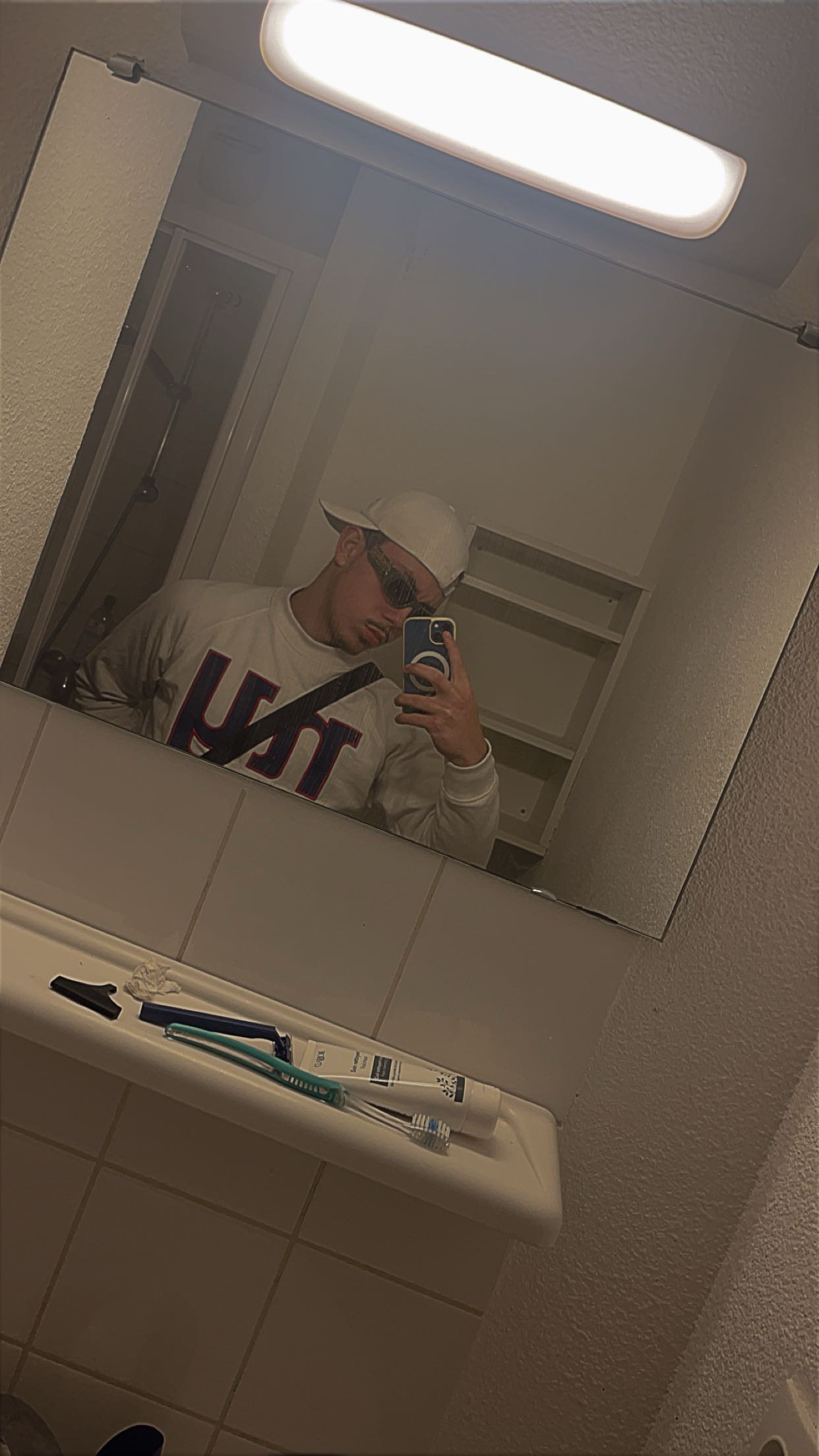 Profil de Gaston, 18 ans, Pute à Vibank