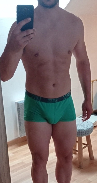 Profil de Nareg, 39 ans, Pute à Napanee