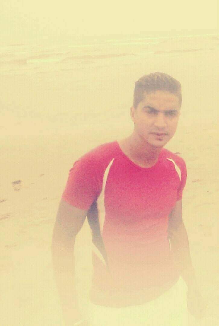 Profil de Hachemi, 34 ans, Pute à Russell