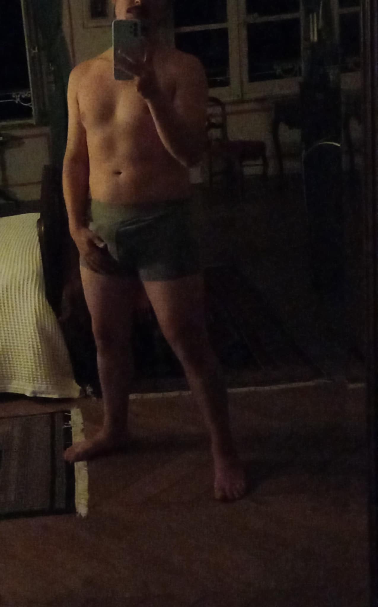 Profil de Tsiky, 26 ans, Pute à Sainte-Hélène-de-Bagot