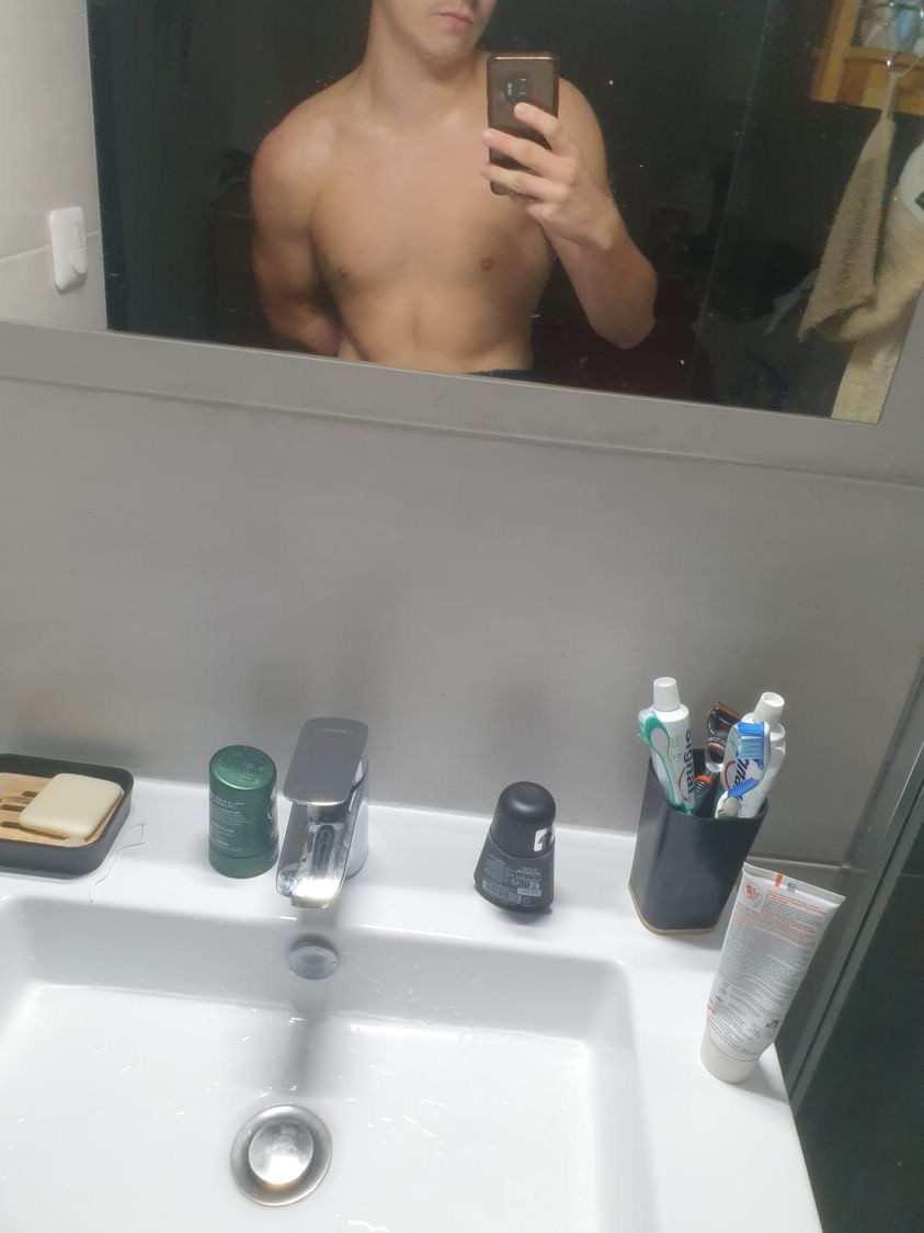 Profil de Lonny, 21 ans, Pute à Lloydminster