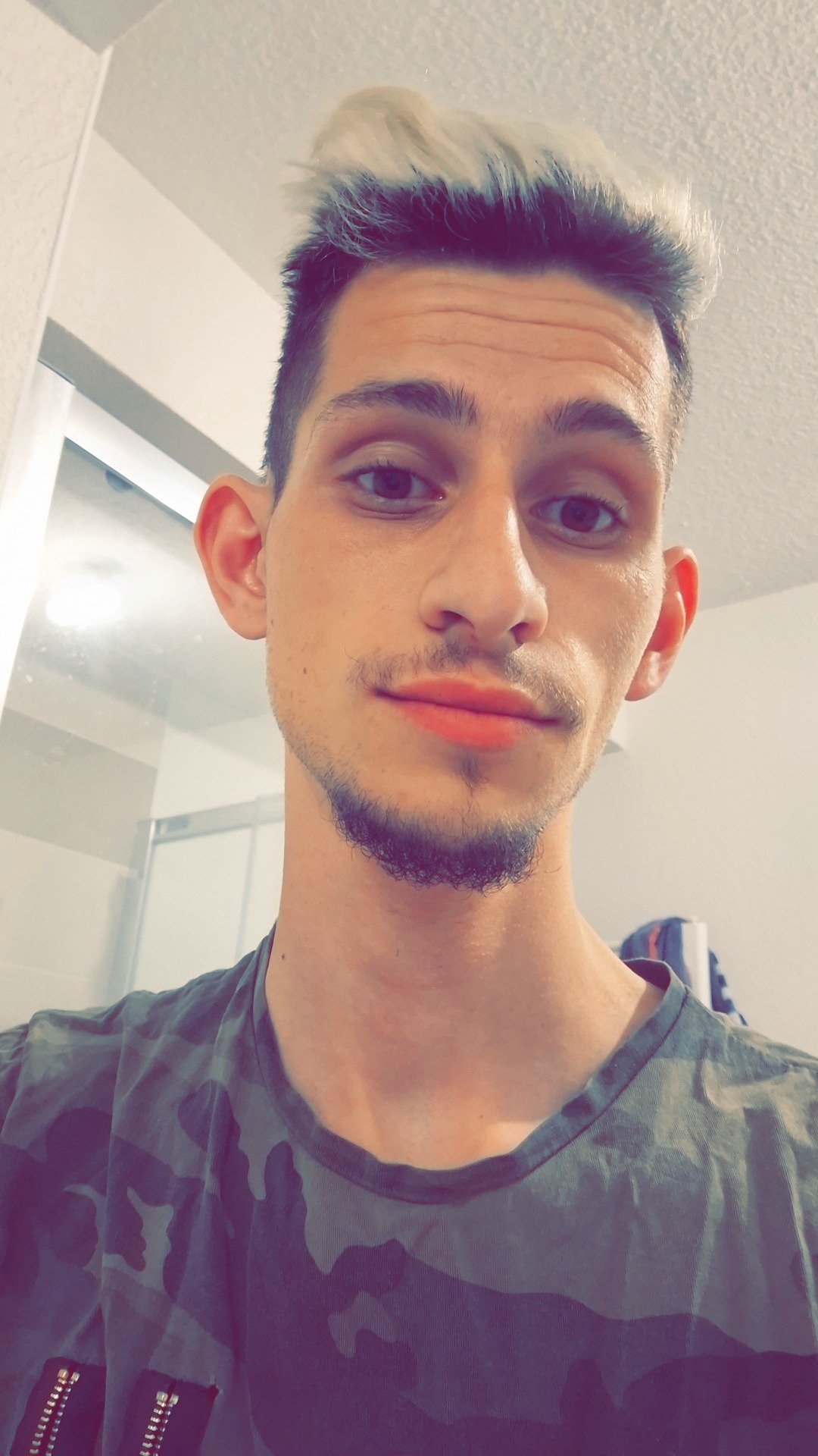 Profil de Jean-willy, 26 ans, Pute à McKellar