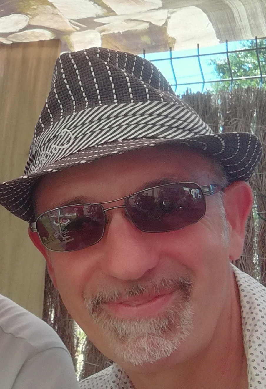 Profil de Ilyes, 55 ans, Pute à Sainte-Anne-des-Lacs