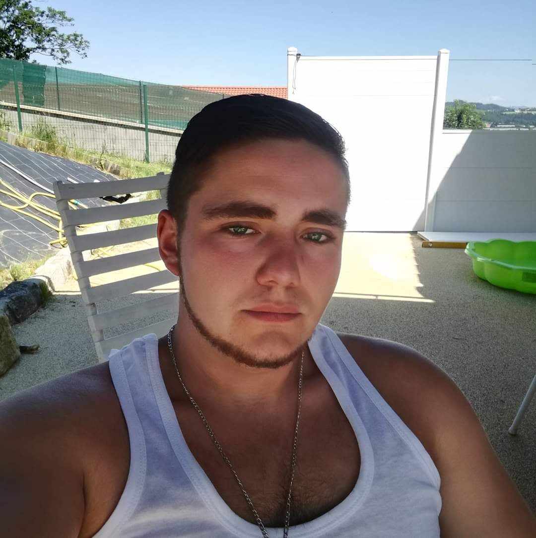 Profil de Momar, 21 ans, Pute à Stanbridge Station