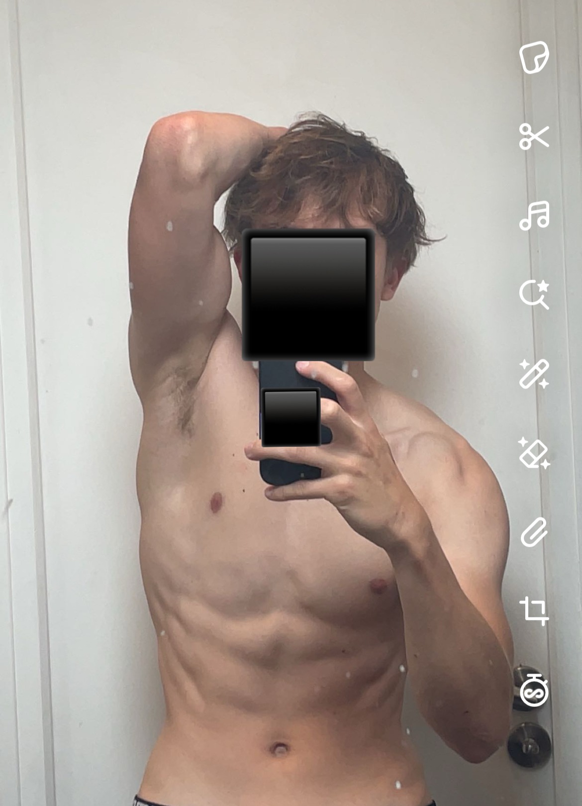 Profil de Kadafi, 19 ans, Pute à Sainte-Félicité