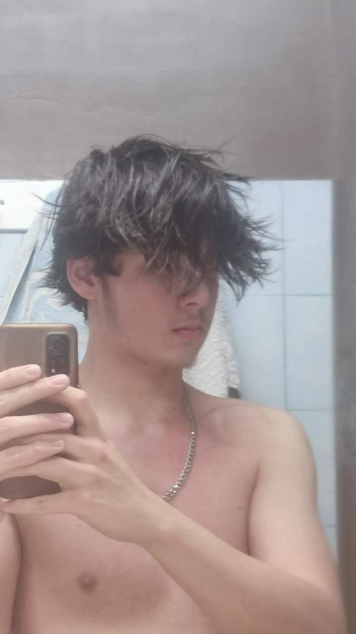 Profil de Manec, 19 ans, Pute à Dilke