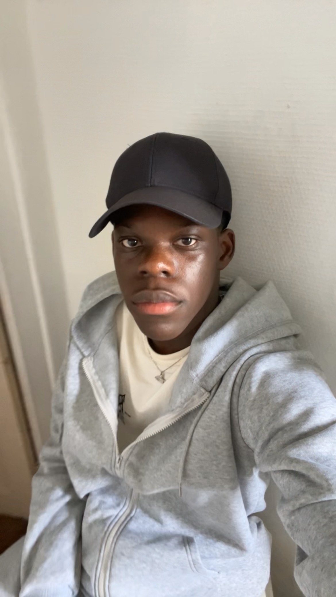 Profil de Welid, 19 ans, Pute à Broderick
