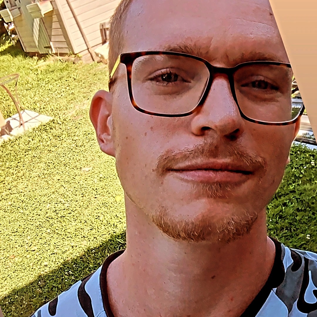 Profil de Suad, 25 ans, Pute à Camrose