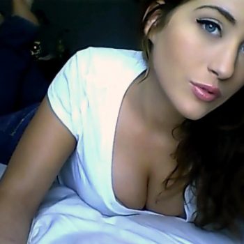 Profil de Hella, 28 ans, Pute à Saint-Zéphirin-de-Courval