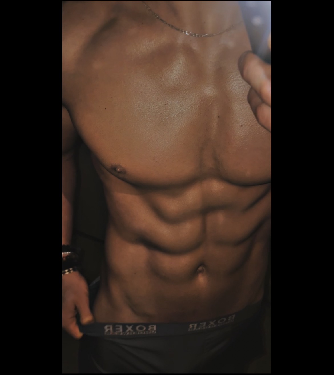 Profil de Johanes, 20 ans, Pute à McGarry