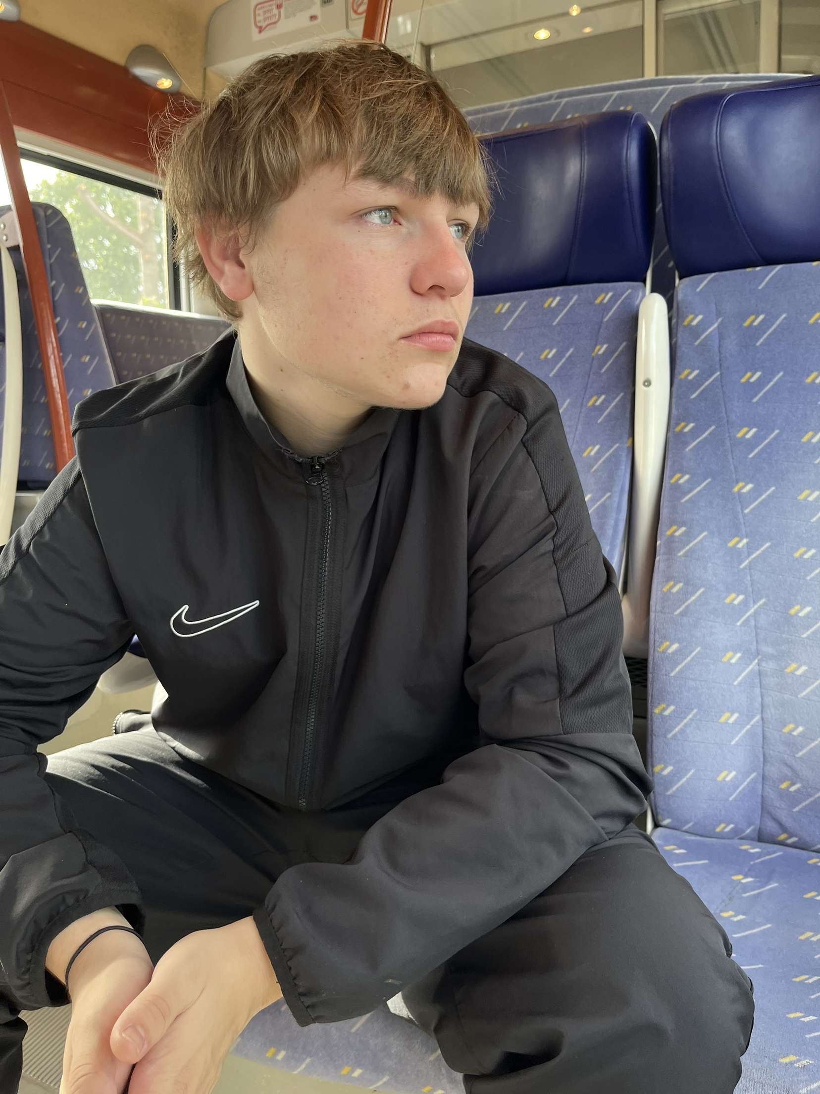 Profil de Azad, 21 ans, Pute à Redvers