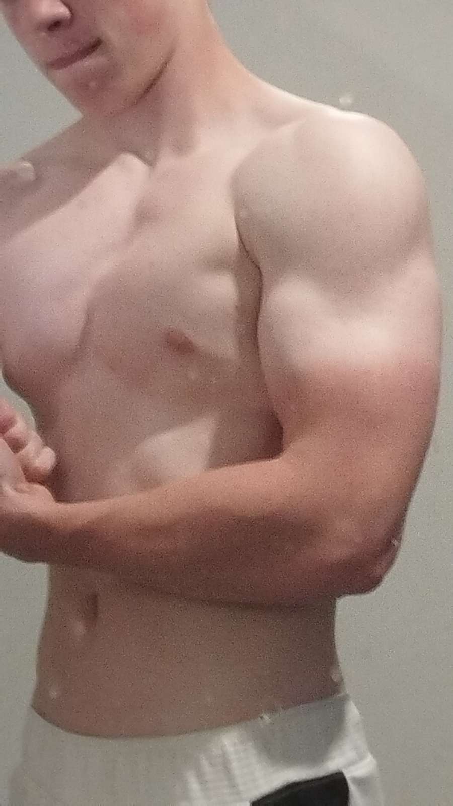 Profil de Arthuro, 21 ans, Pute à Fenwood