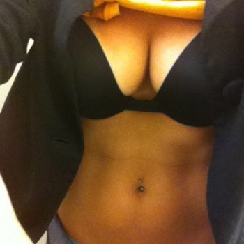 Profil de Mariami, 24 ans, Pute à Armagh