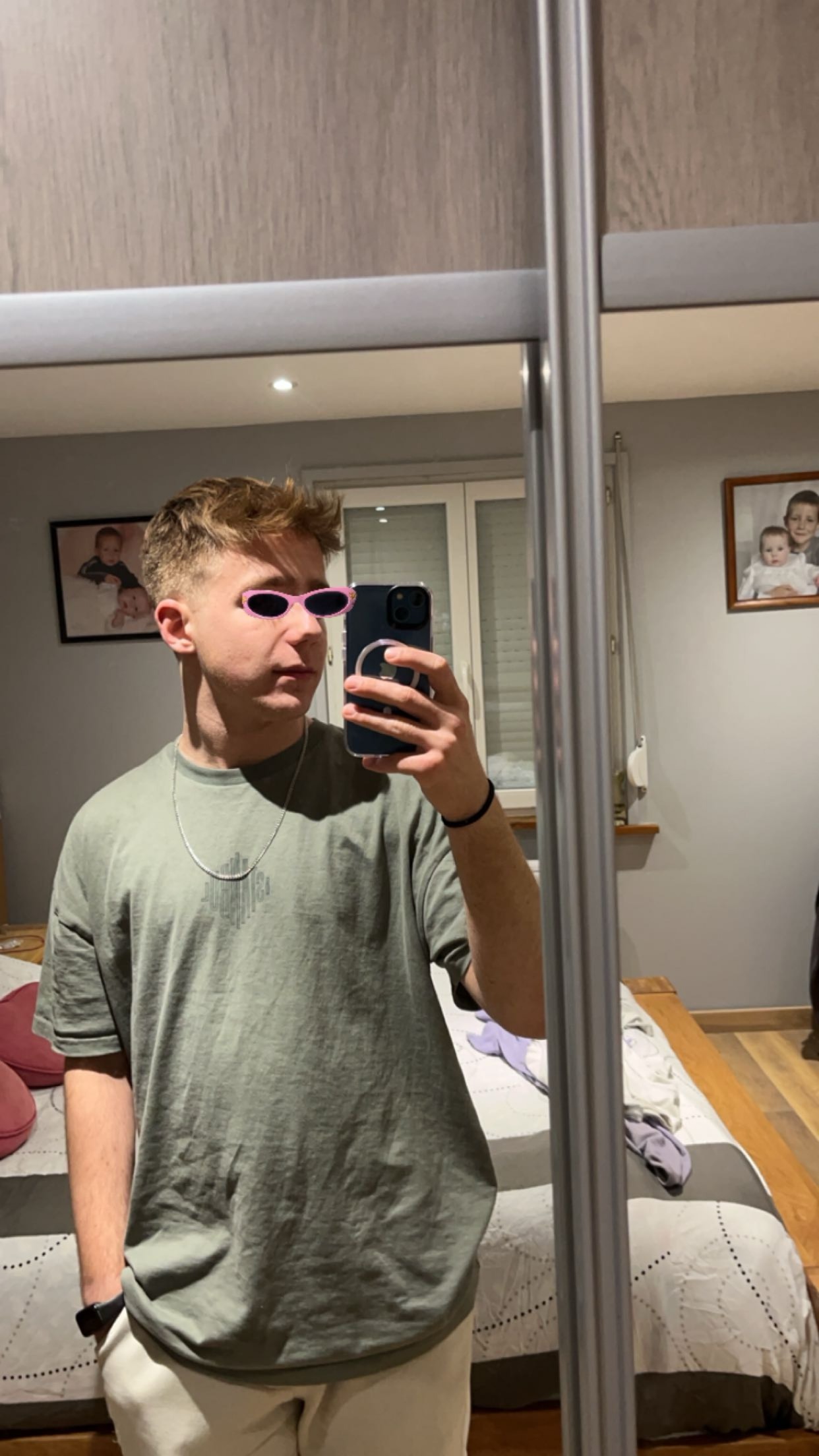 Profil de Franco, 18 ans, Pute à Val-Jalbert