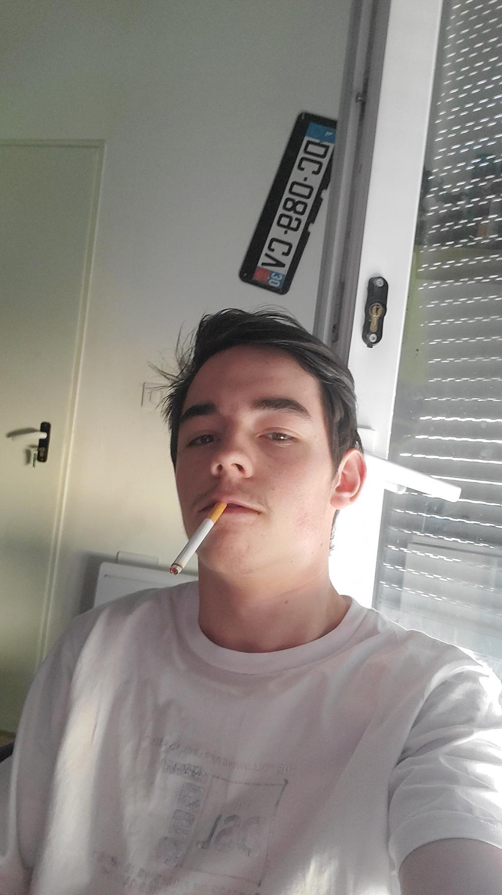 Profil de Cuma, 23 ans, Pute à Markinch