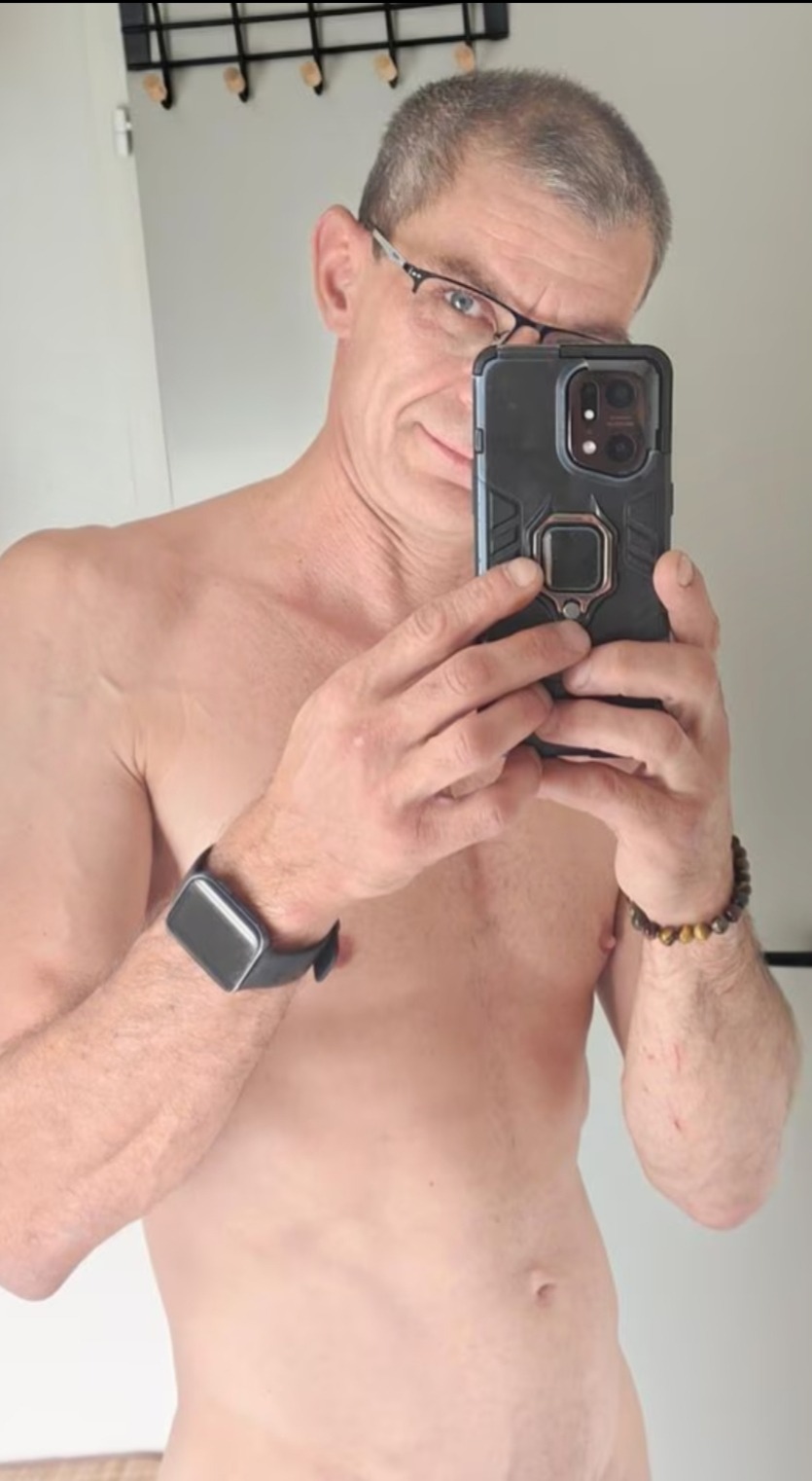 Profil de Thang, 52 ans, Pute à Laurierville